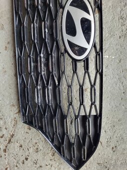 HYUNDAI I30 III LIFT 2024- MRIEŽKA PREDNÉHO NÁRAZNÍKA 86366- - 3