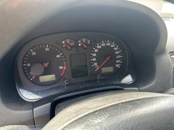 Golf 4 1.9 TDI 74 kw Automat - 3
