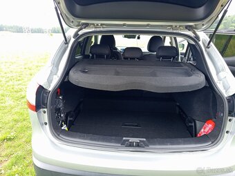 Predám Nissan Qashqai 1.2, 85kW, r.v. 2016, 7st. automat - 3