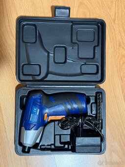 Predám aku skrutkovač Extol - 3