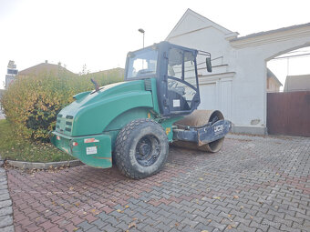 Vibracny valec JCB VM75 rv2011 2540m.h Bomag Hamm Dynapac - 3