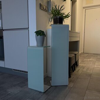 Podstavec zo skla - 3