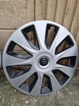 Puklice r17 Kia - 3