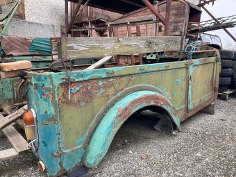 GAZ 69 predám dve karosérie - 3