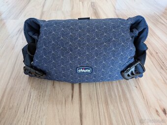 Predám ergonomický nosič Chicco EasyFit - 3