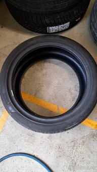 255/40 R20 - 3
