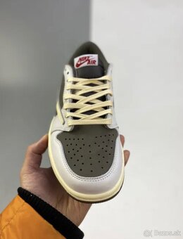 Nike Air Jordan 1 Low OG x Travis Scott “Reverse Mocha” - 3