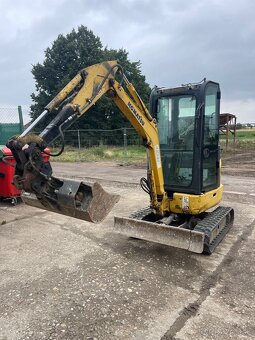 Minibager Komatsu Pc16r - 3