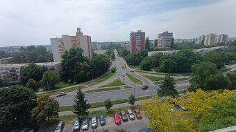 Na predaj 4-izbový byt v obľúbenej lokalite Nitra – Chrenová - 3
