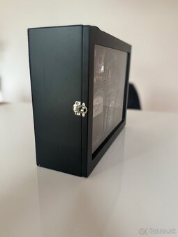 Exkluzívny Jack Daniel’s set v sklenenej vitríne – 100 € - 3
