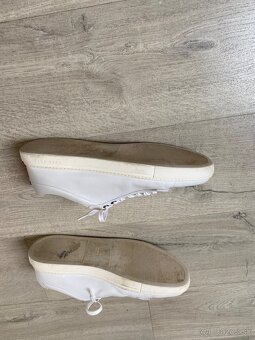 Predám biele kožené tenisky Hugo Boss - 3