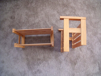 Predám dve drevené poličky, vhodné na chatu - 3