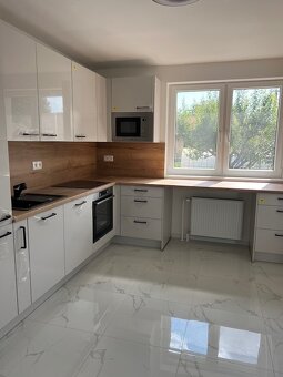 novo zrekonštr. rodinný dom, STUPAVA - 3