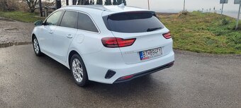 Kia Ceed SW 1.6 CRDI - 3