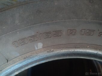 Predám pneu 195/65r15 - 3