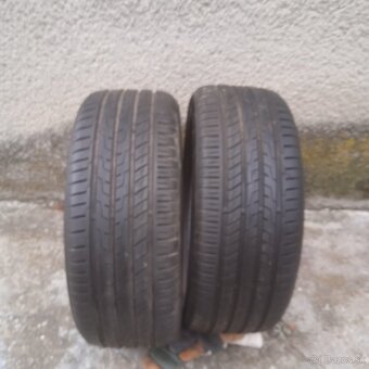 215/50 R17 - 3