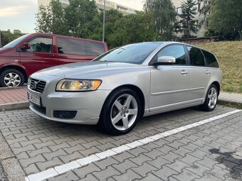 VOLVO V50 D5 - 3