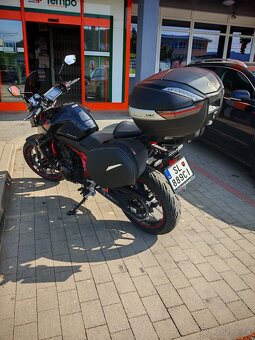 Predam Hondu CB750 Hornet 2023 - 3