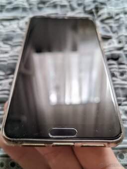 Predám Huawei p20 pro top mobil v super stave displej bez šk - 3