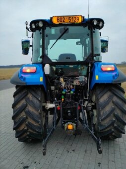 Traktor New Holland T4.75 Powerstar - 3