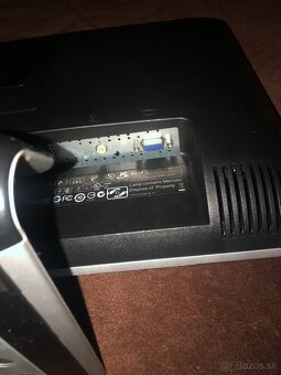 Predám starý Monitor značky - HP - 3