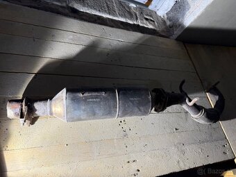 Predám katalizátor Ford galaxy - 3