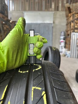 215/50 R18 - 3