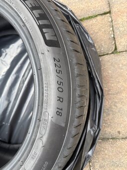 Michelin Primacy 4 225/50 R18 - 3