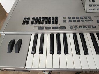 Predám - 3