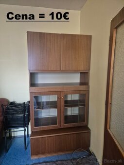 Predám nábytok – skrine a komodu (10 € za kus) + darujem pre - 3