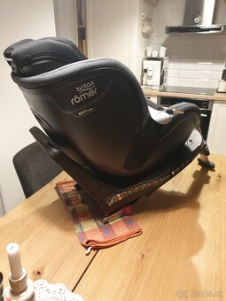 Autosedačka Britax Römer Dualfix M i-Size - 3