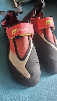 Lezečky Five Ten - 3