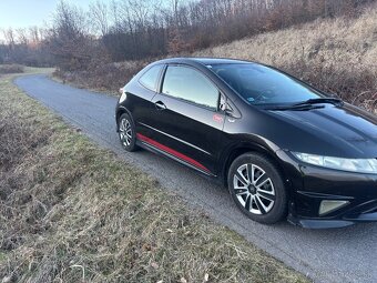 Rozpredám Honda civic 8g 2.2 cdti 103kw UFO - 3