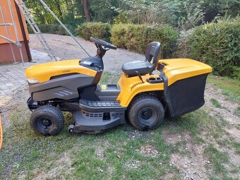 Predám travny traktor Stiga Estate 598W. - 3