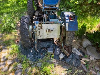 Zlamovací /orsi/ malotraktor 4x4 - 3