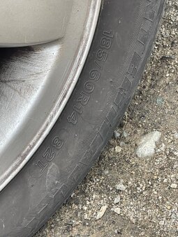 Predám sadu kolies 185/60 R14 z Škoda Fabia - 3