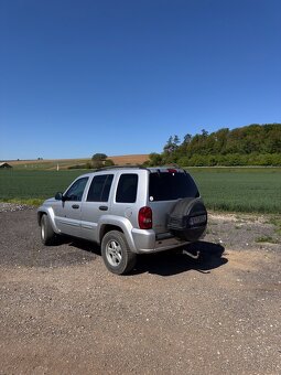 Jeep Cherokee 2.5CRD M5 - 3