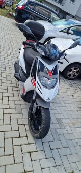 Predám Aprília SR 125 Motard 4T - 3