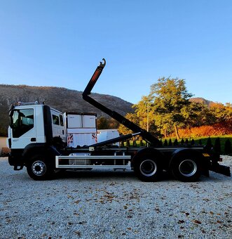 IVECO TRAKKER 450 / Hákový nosič kontajnerov - 3