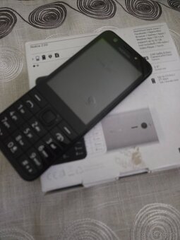 Nokia 230 volná čierna v dobrom stave ide na 1 sim kartu nie - 3