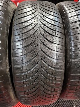 215/60 R17 Goodyear celoročné pneumatiky - 3