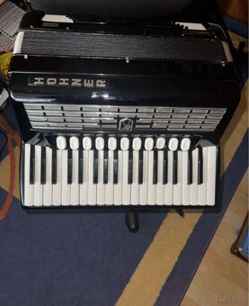 Predám akordeón Hohner Favorit IV P - 3