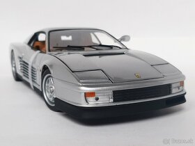 1:18 - Ferrari Testarossa (1984) - Hot Wheels Elite - 1:18 - 3