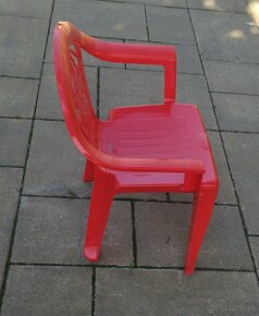 detská plastová stolička - 3
