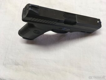 Steyr M9 - 3