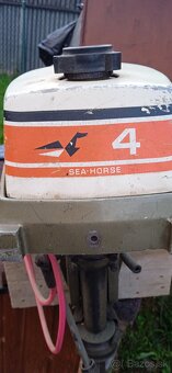 Predám 4 koňove lodné motory - 3