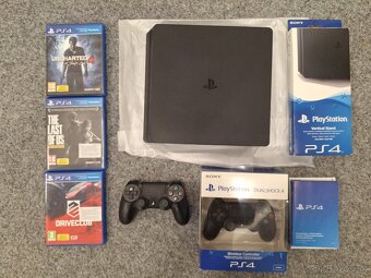 Predám Playstation 4 PS4 Slim 1TB, 2 ovládače, 3 hry - 3