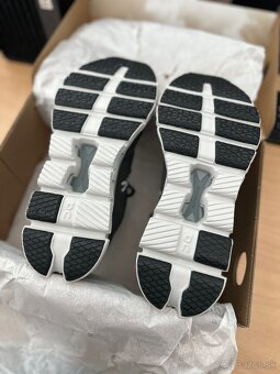 Tenisky On Cloud - 3