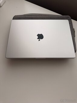 MacBook Pro 16" - 3