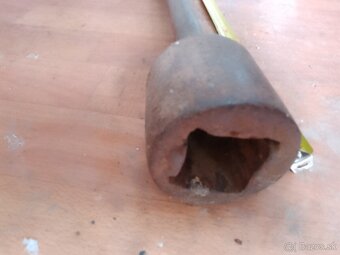 Kľúč na hydrant. - 3